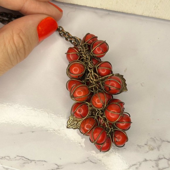!!HOST PICK!! Vintage Red Berry Cluster Necklace - Picture 5 of 9
